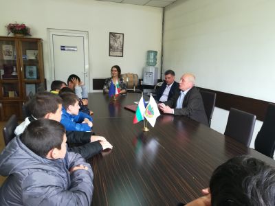 Ден на космонафтиката и авиацията - 12.04.2019г. - Средно училище Отец Паисий, Куклен