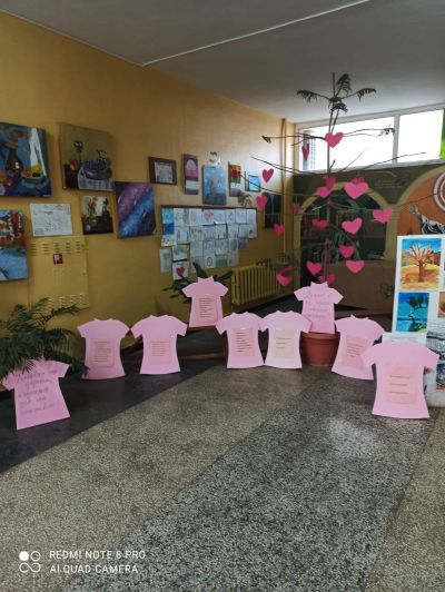 Ден на розовата фланелка 24.02.2021 г. - Средно училище Отец Паисий, Куклен