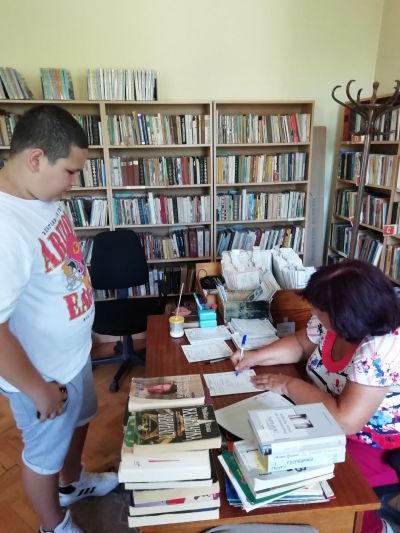 Посещение на библиотеката в НЧ "Н.Й. Вапцаров", гр. Куклен 7