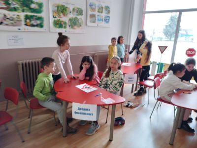 Викторина по БДП - февруари 2023 - Средно училище Отец Паисий, Куклен