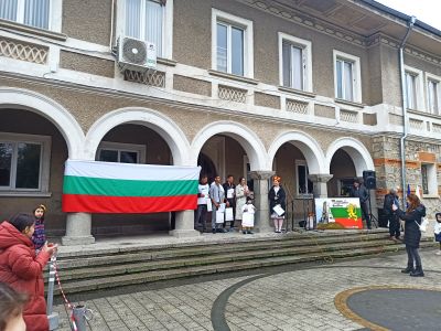 3 март - Национален празник на България - Средно училище Отец Паисий, Куклен
