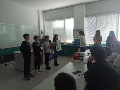 Ден на числото Пи 14 март 2023 година - Средно училище Отец Паисий, Куклен