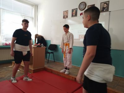 Открит урок по География и икономика в 6 клас - Държави в Азия 15