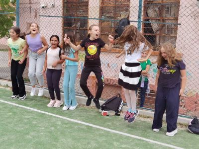 Спортен празник "Мама, татко и аз и моят учител" 2