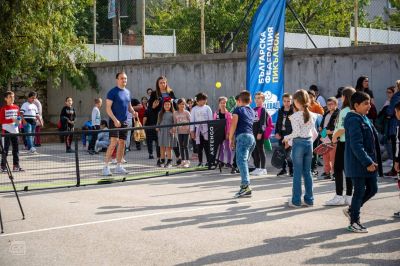 Участие в спортна активност на 19.10.2023г. - представяне на спорта Пикълбол. 8