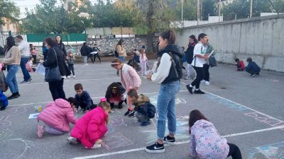 Рисувам с мама и татко по НП "Заедно за всяко дете" - Средно училище Отец Паисий, Куклен