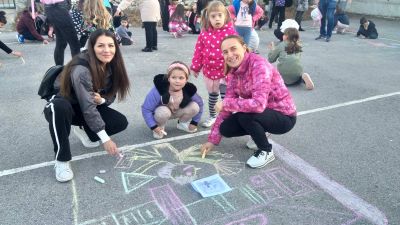 Рисувам с мама и татко по НП "Заедно за всяко дете" 4