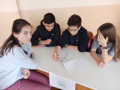 Училищен кръг на викторина по БДП "Да запазим децата на пътя" 4