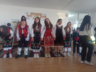 Празникът- моят и на другия до мен! 7