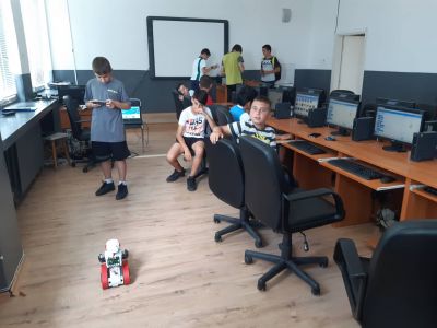 Клуб Визуално програмиране и роботика - Средно училище Отец Паисий, Куклен