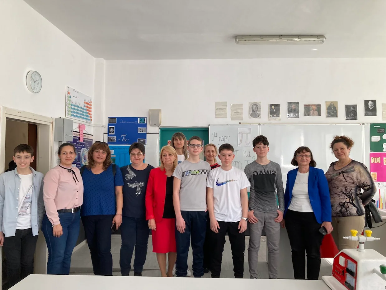 14 март - Ден на числото π - Средно училище Отец Паисий, Куклен