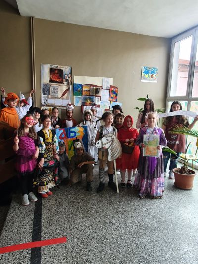 Международен ден на детската книга - 2 април-1 - Средно училище Отец Паисий, Куклен