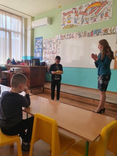 Международен ден на детската книга - 2 април-1 - Средно училище Отец Паисий, Куклен