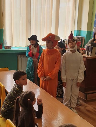 Международен ден на детската книга - 2 април-2 - Средно училище Отец Паисий, Куклен