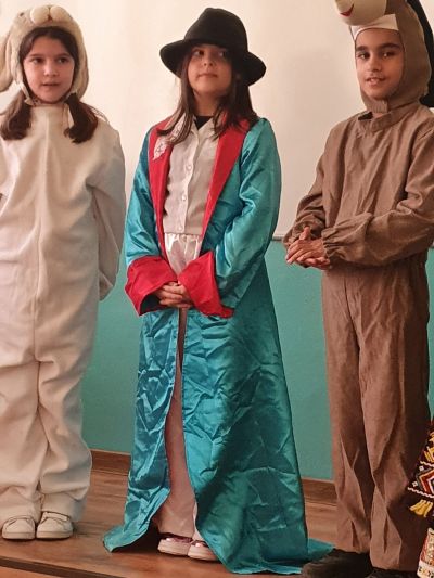 Международен ден на детската книга - 2 април-2 - Средно училище Отец Паисий, Куклен