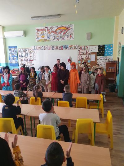 Международен ден на детската книга - 2 април-2 - Средно училище Отец Паисий, Куклен