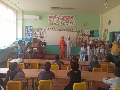 Международен ден на детската книга - 2 април-4 - Средно училище Отец Паисий, Куклен