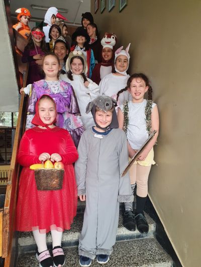 Международен ден на детската книга - 2 април-5 - Средно училище Отец Паисий, Куклен