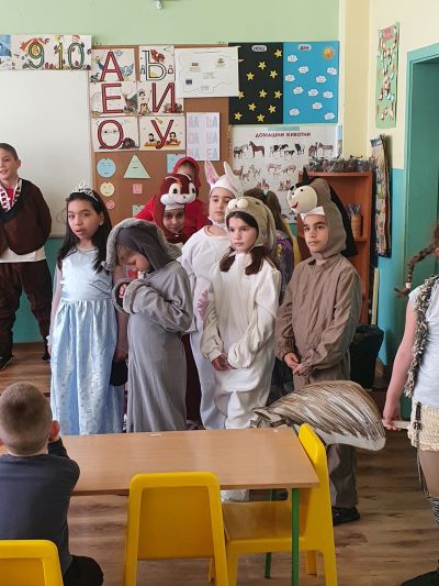 Международен ден на детската книга - 2 април-6 - Средно училище Отец Паисий, Куклен