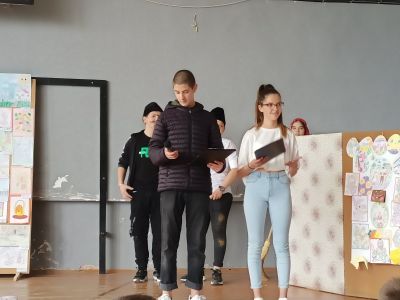 Чисто носи-сладко яде - Драматизация 7а клас - Средно училище Отец Паисий, Куклен