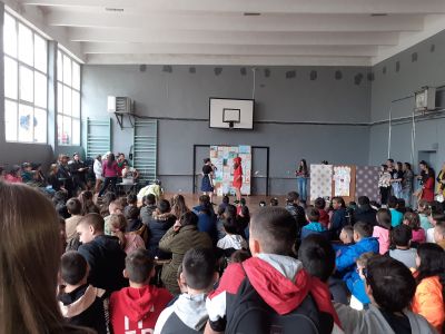 Червената шапчица - драматизация 6б клас - Средно училище Отец Паисий, Куклен
