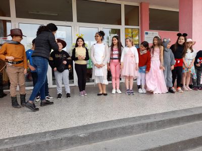 Парад на приказните герои 1 - Средно училище Отец Паисий, Куклен