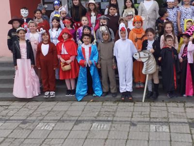 Парад на приказните герои 3 - Средно училище Отец Паисий, Куклен