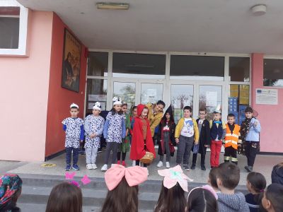 Парад на приказните герои 4 - Средно училище Отец Паисий, Куклен