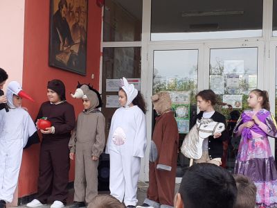 Парад на приказните герои 4 - Средно училище Отец Паисий, Куклен