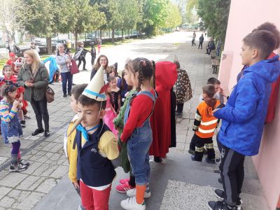 Парад на приказните герои 5 - Средно училище Отец Паисий, Куклен