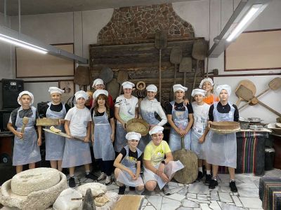 Копривщица 1 - Средно училище Отец Паисий, Куклен