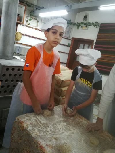 Копривщица 3 - Средно училище Отец Паисий, Куклен