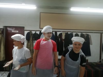 Копривщица 3 - Средно училище Отец Паисий, Куклен