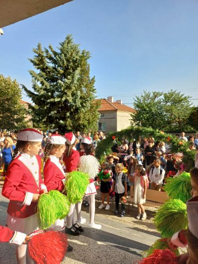 1 - Средно училище Отец Паисий, Куклен