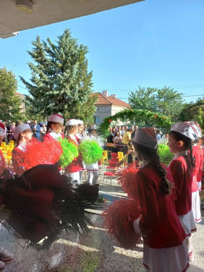 3 - Средно училище Отец Паисий, Куклен