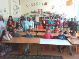 приказните герои на гости при ПГ 2 - Средно училище Отец Паисий, Куклен