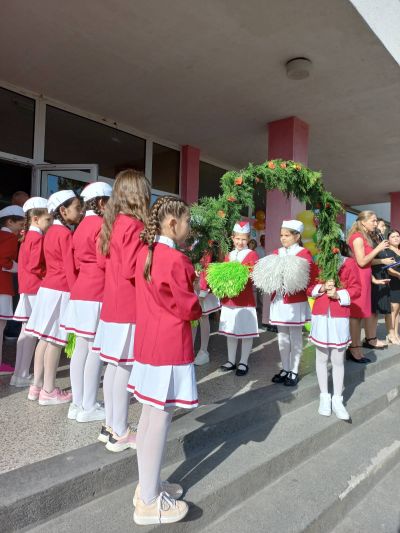 3 - Средно училище Отец Паисий, Куклен