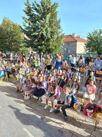 6 - Средно училище Отец Паисий, Куклен