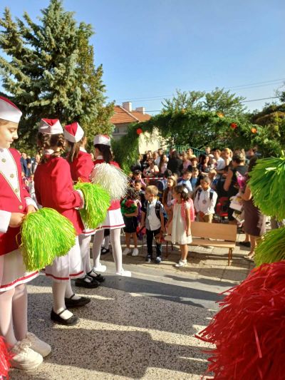 6 - Средно училище Отец Паисий, Куклен