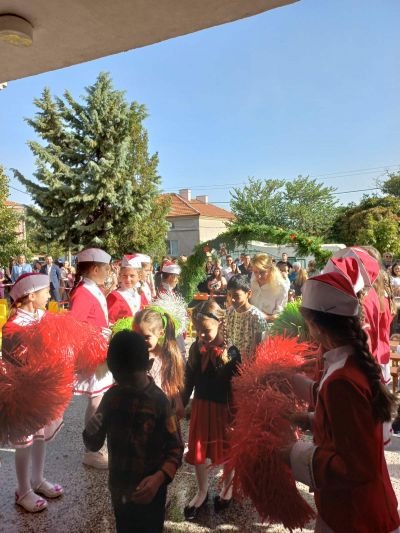 6 - Средно училище Отец Паисий, Куклен