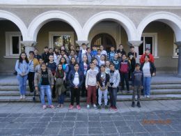 В библиотеката на читалище "Н.Й. Вапцаров" гр. Куклен 1 - Средно училище Отец Паисий, Куклен