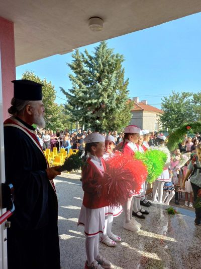 8 - Средно училище Отец Паисий, Куклен