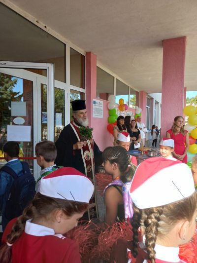 8 - Средно училище Отец Паисий, Куклен