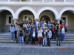 В библиотеката на читалище "Н.Й. Вапцаров" гр. Куклен 2 - Средно училище Отец Паисий, Куклен