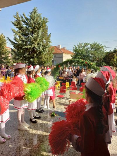 9 - Средно училище Отец Паисий, Куклен