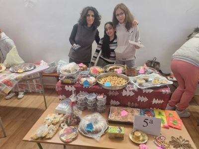 КОЛЕДЕН БЛАГОТВОРИТЕЛЕН БАЗАР 2022 - Средно училище Отец Паисий, Куклен