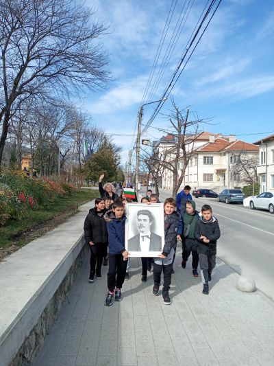 2 - Средно училище Отец Паисий, Куклен