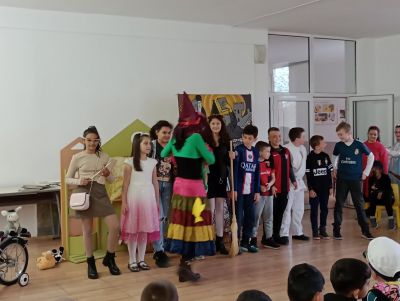 Парад на приказните герои - 4 април 2023 година - Средно училище Отец Паисий, Куклен