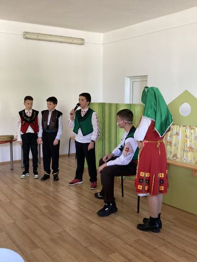 8 - Средно училище Отец Паисий, Куклен