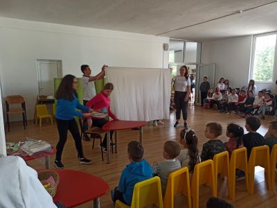 16 - Средно училище Отец Паисий, Куклен